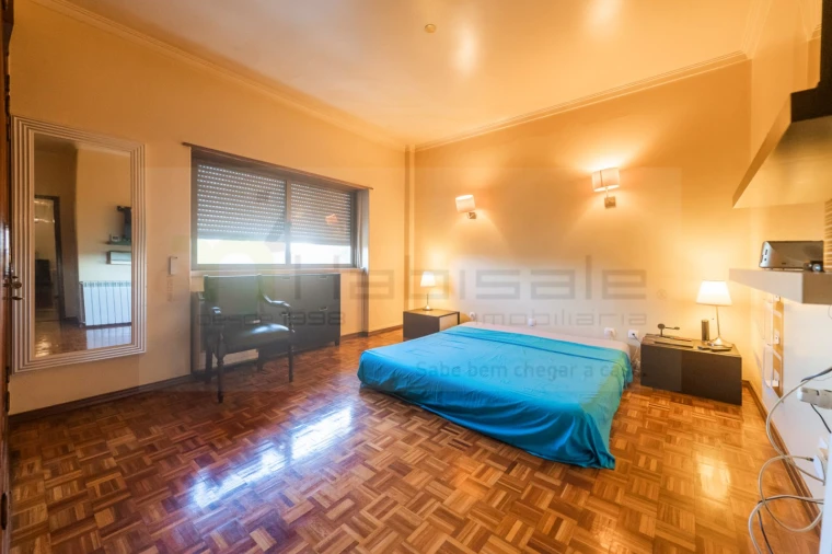 Apartamento T4 para Venda em Lumiar Foto 27