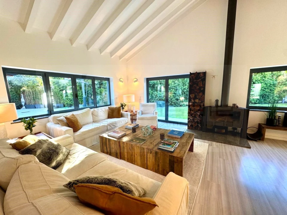 Moradia T3 para Venda em Alcabideche Foto 3