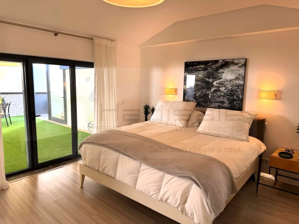 Moradia T3 para Venda em Alcabideche Foto 10