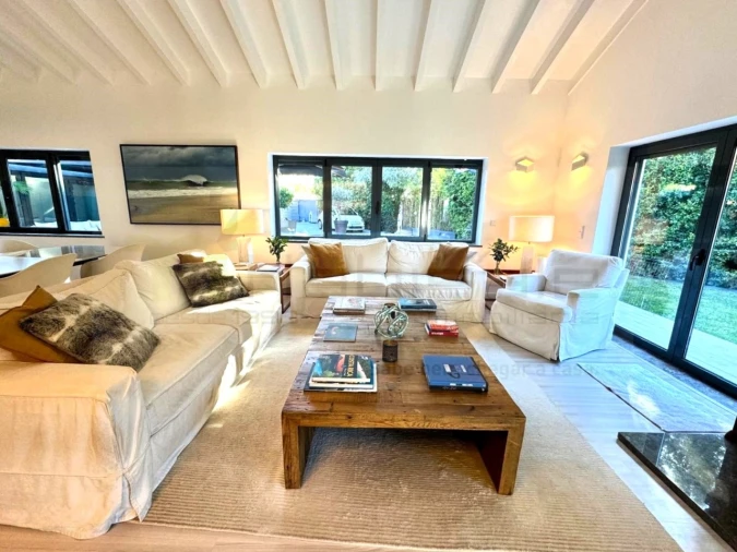 Moradia T3 para Venda em Alcabideche Foto 2