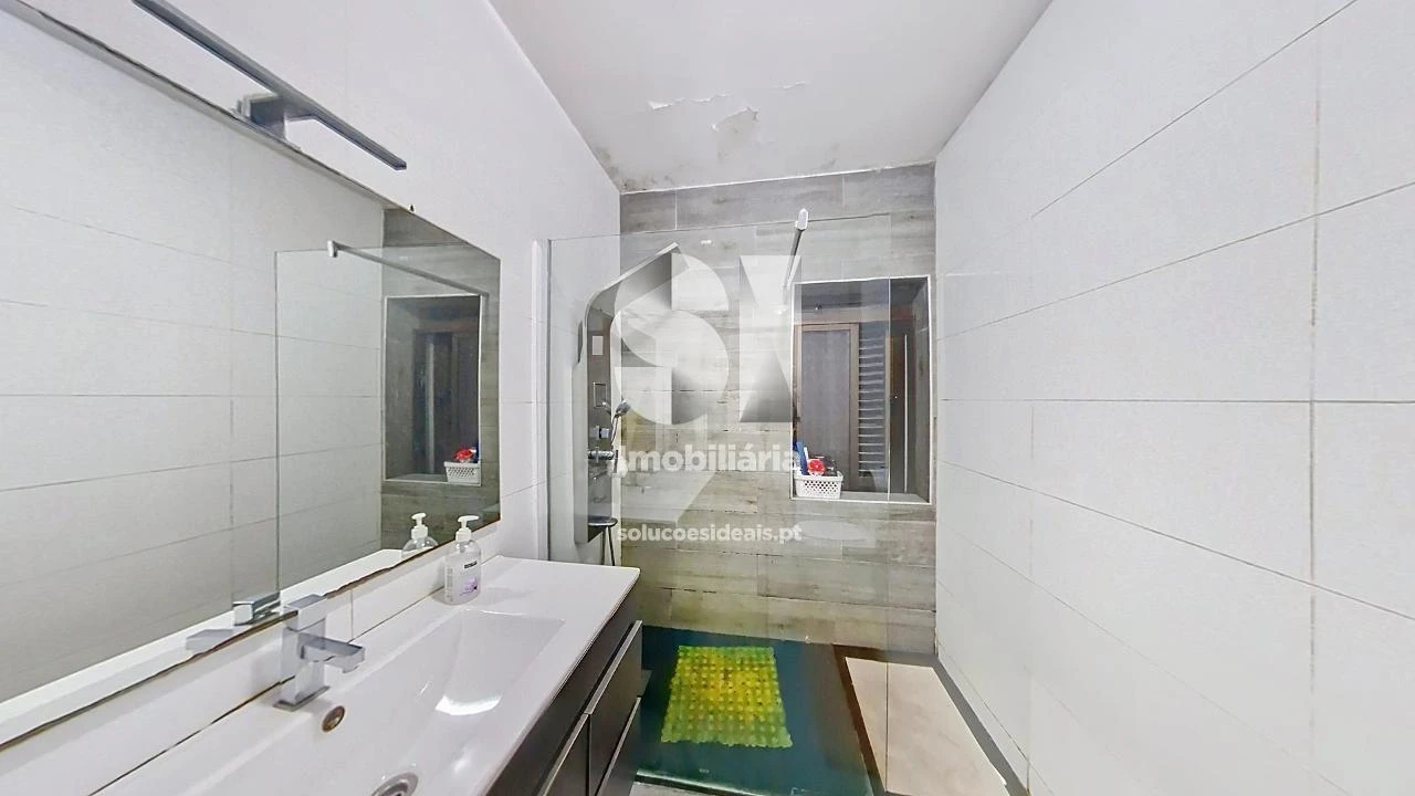 Moradia T3 para Venda em Valongo Foto 33