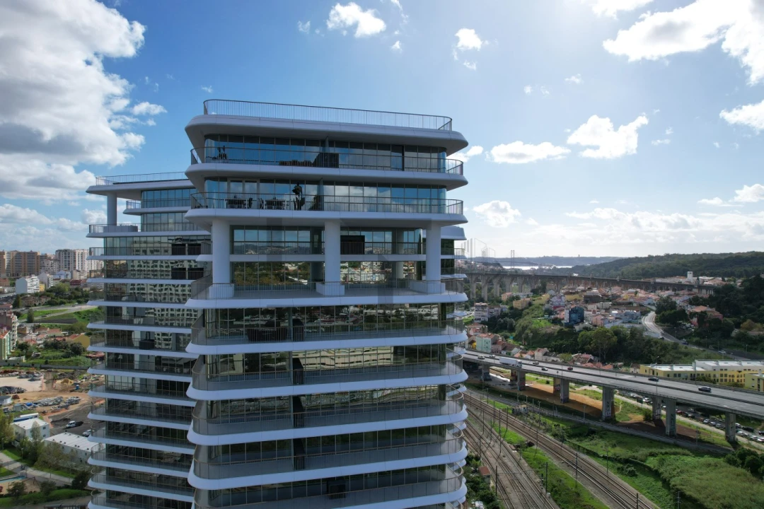 Apartamento T6 para Venda em Campolide Foto 15