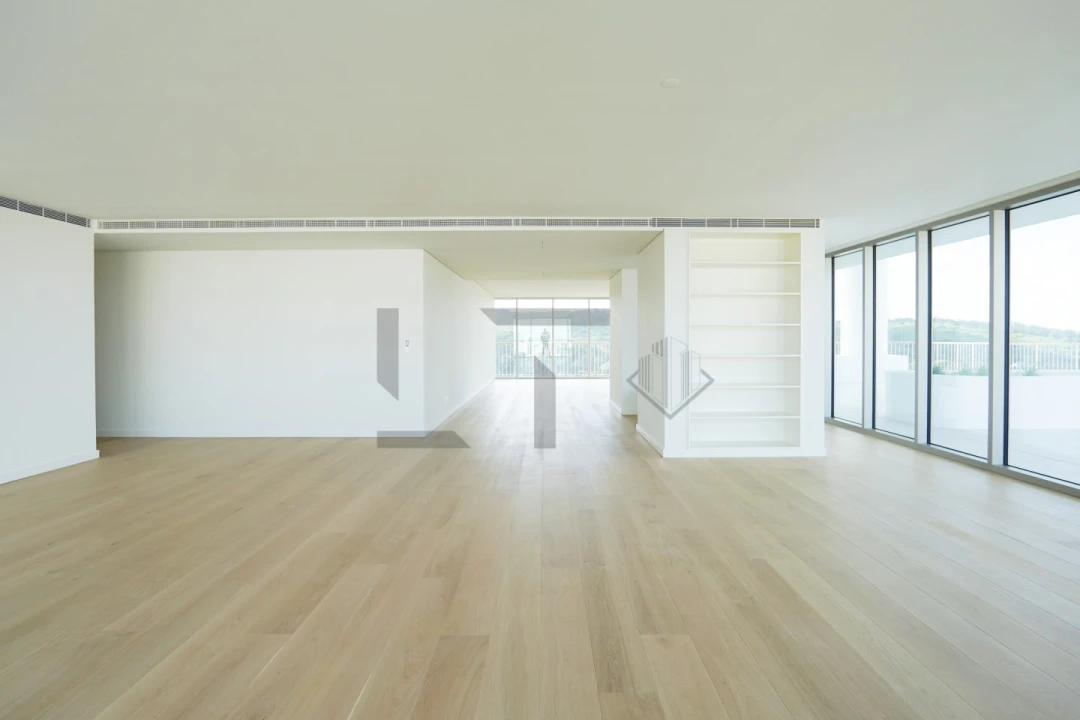 Apartamento T6 para Venda em Campolide Foto 32