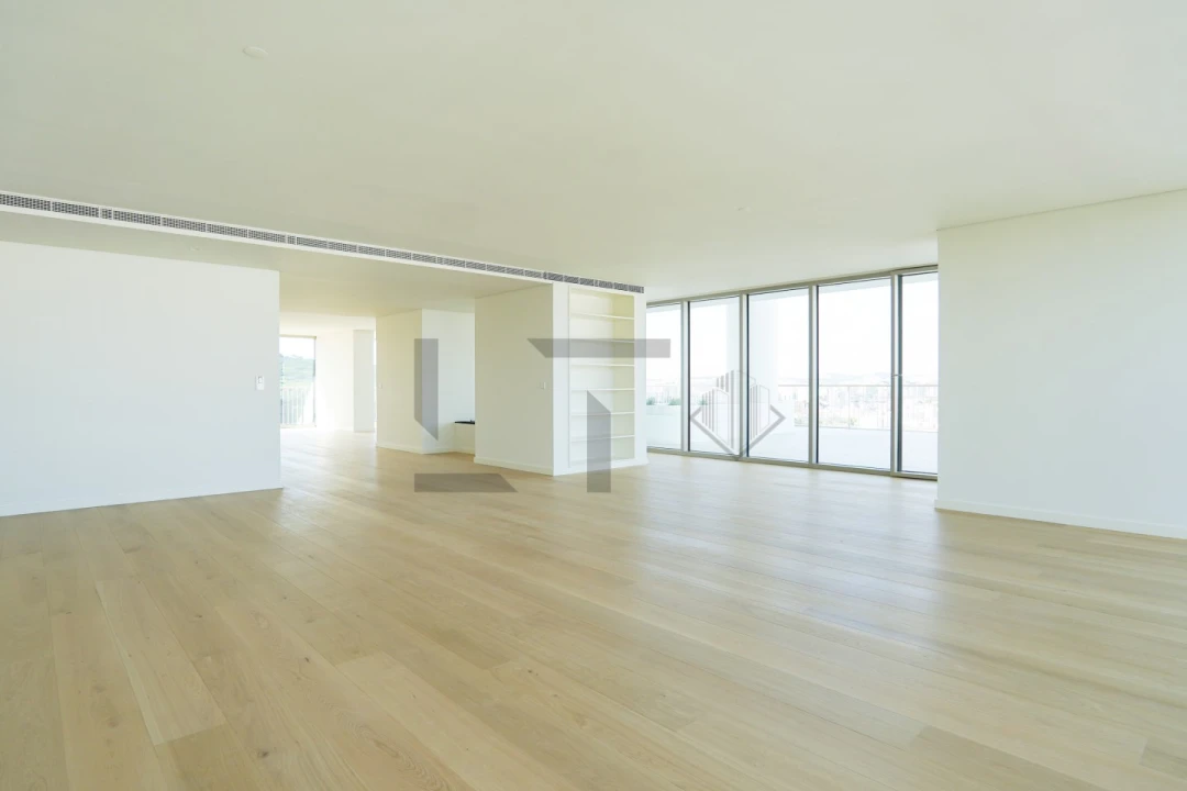 Apartamento T6 para Venda em Campolide Foto 33