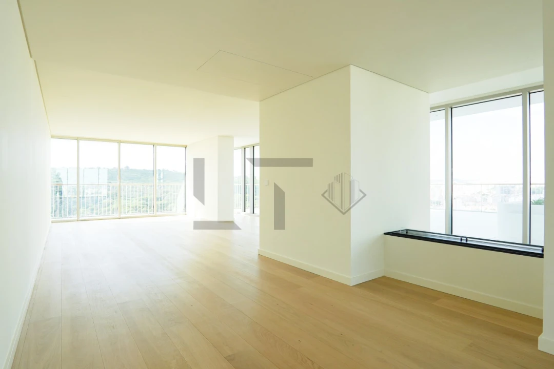 Apartamento T6 para Venda em Campolide Foto 35