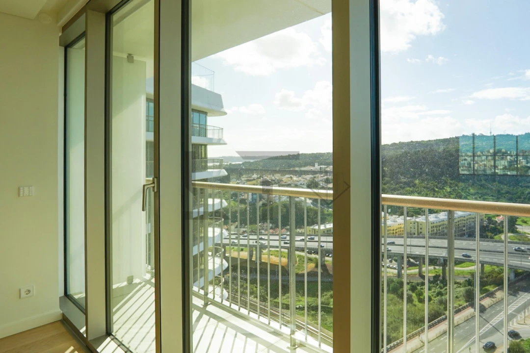 Apartamento T6 para Venda em Campolide Foto 39