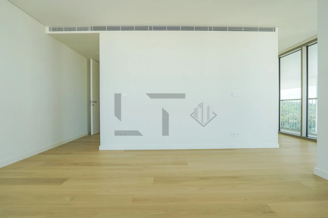 Apartamento T6 para Venda em Campolide Foto 64