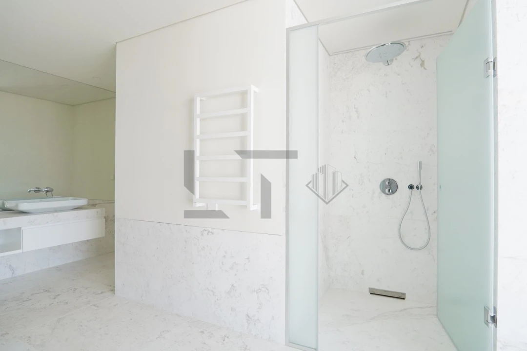 Apartamento T6 para Venda em Campolide Foto 78