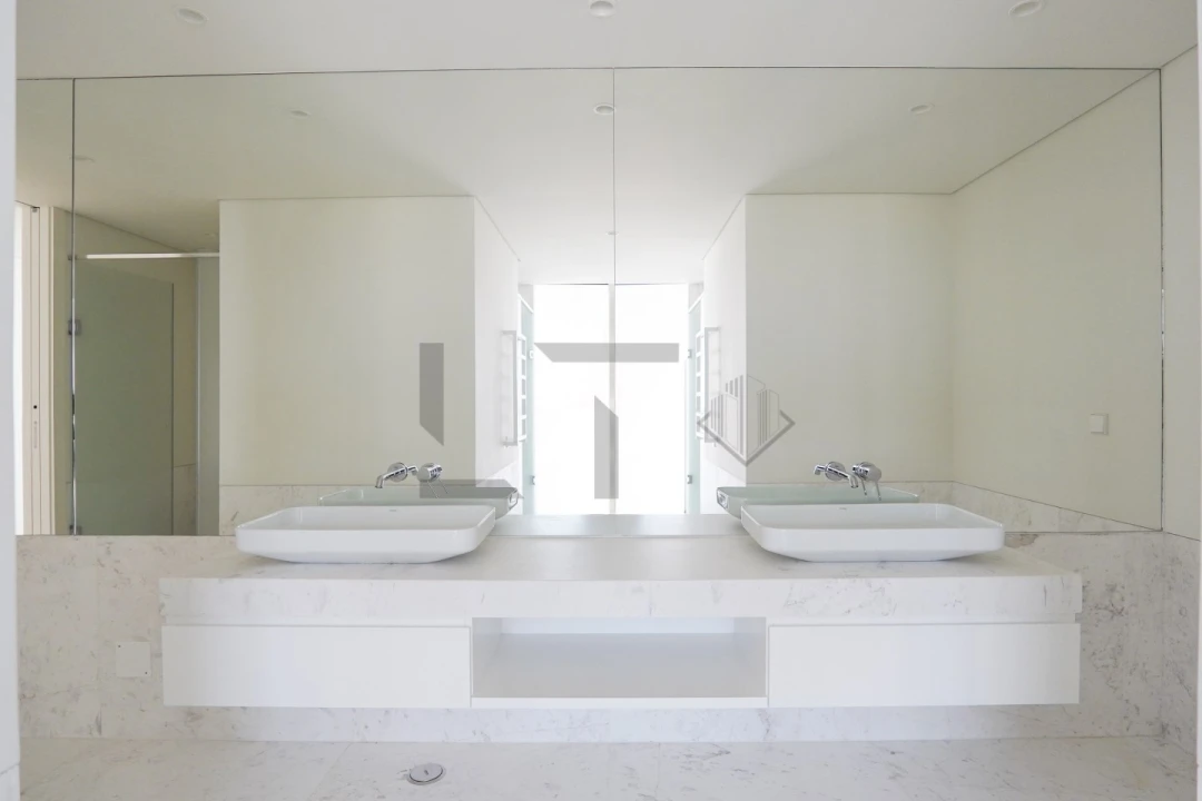 Apartamento T6 para Venda em Campolide Foto 80