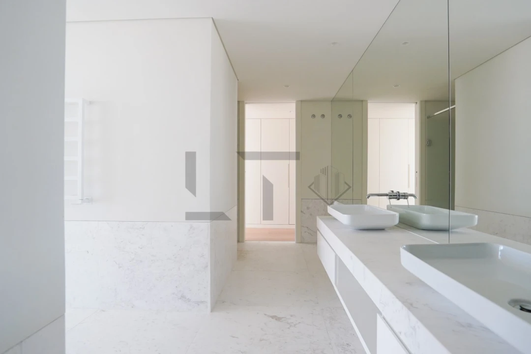 Apartamento T6 para Venda em Campolide Foto 81