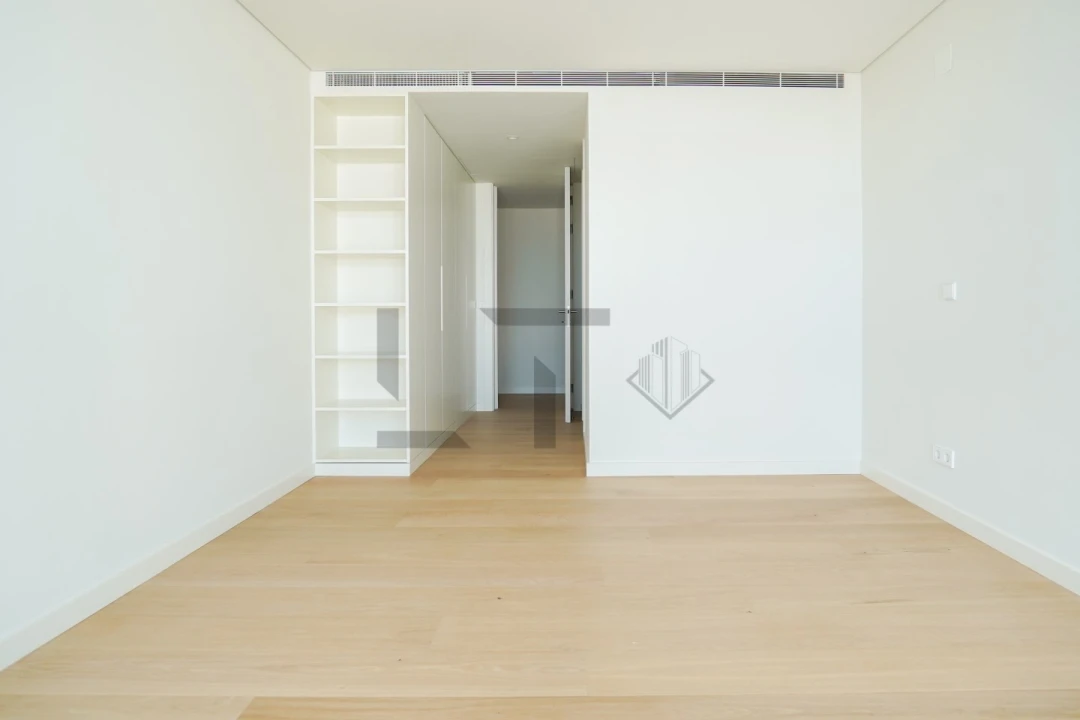 Apartamento T6 para Venda em Campolide Foto 90