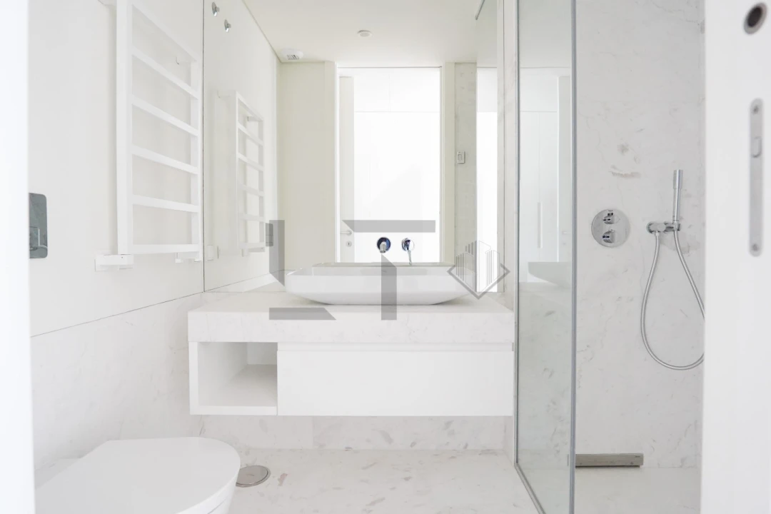 Apartamento T6 para Venda em Campolide Foto 92