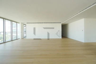 Apartamento T6 para Venda em Campolide