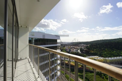 Apartamento T6 para Venda em Campolide
