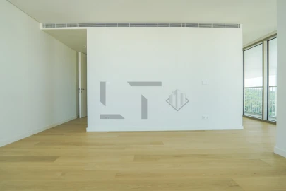 Apartamento T6 para Venda em Campolide