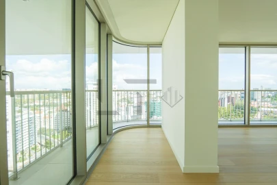 Apartamento T6 para Venda em Campolide