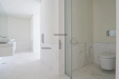 Apartamento T6 para Venda em Campolide