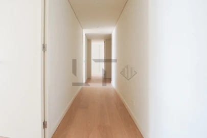 Apartamento T6 para Venda em Campolide