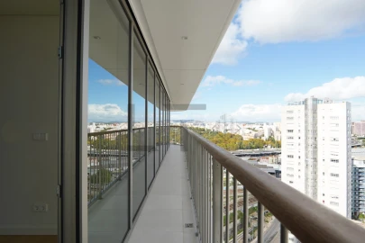 Apartamento T6 para Venda em Campolide