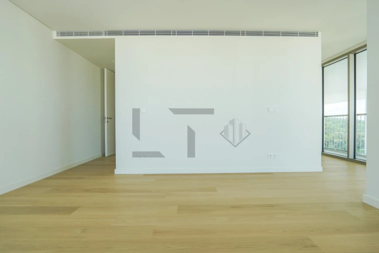 Apartamento T6 para Venda em Campolide Foto 64