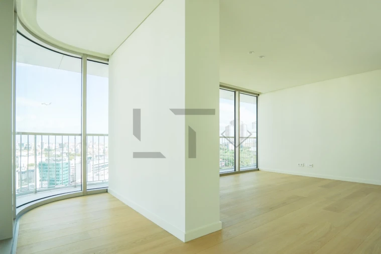 Apartamento T6 para Venda em Campolide Foto 67