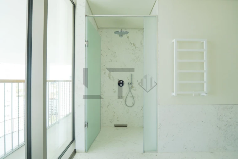 Apartamento T6 para Venda em Campolide Foto 77