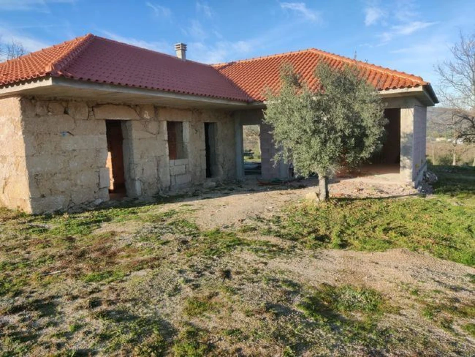 Quinta T4 para Venda em Teixoso e Sarzedo Foto 11