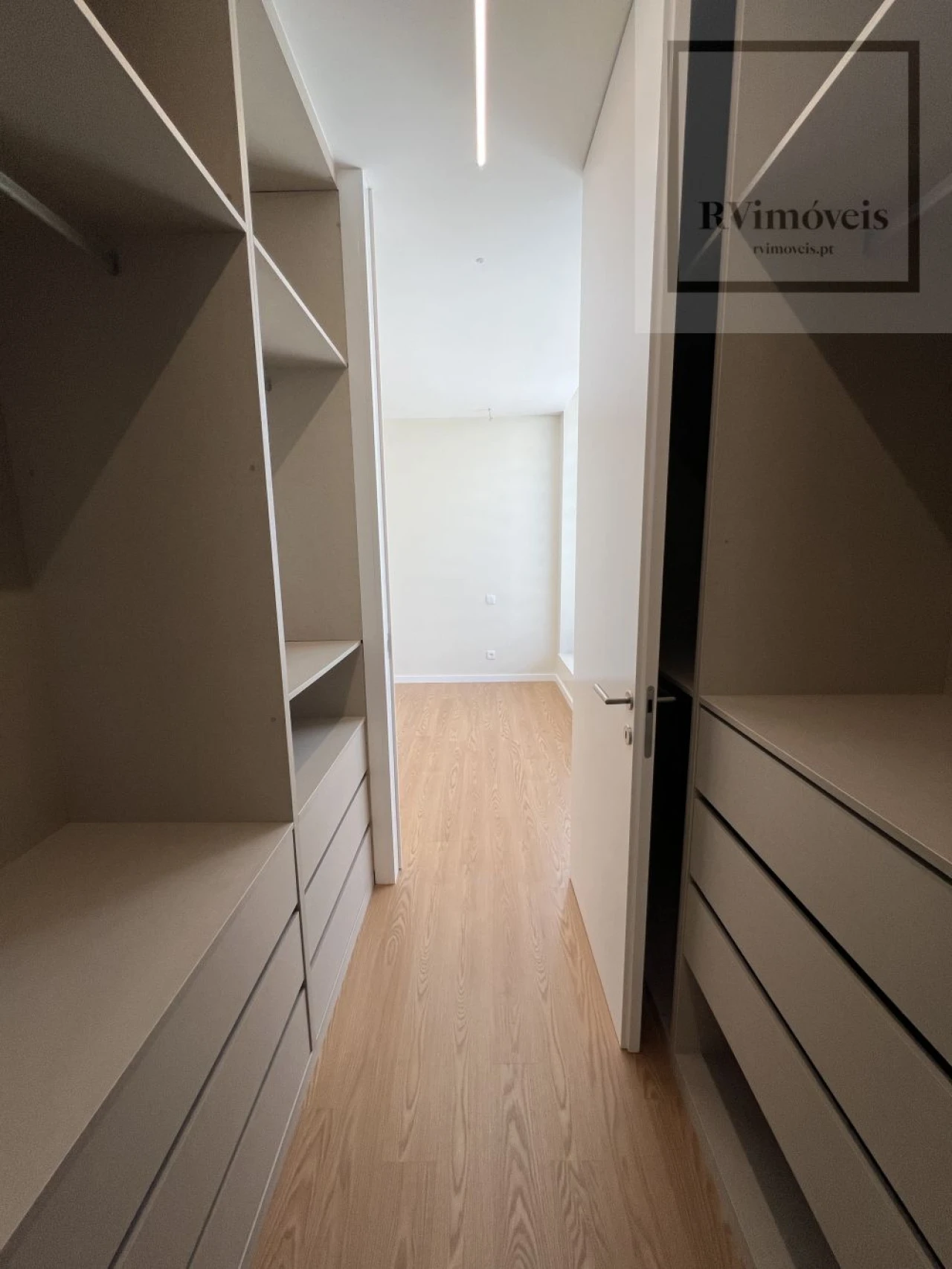 Apartamento T1 para Venda em Barroselas e Carvoeiro Foto 17