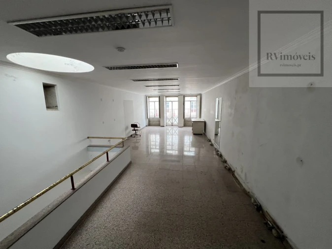 Loja para Arrendamento em Santa Maria Maior e Monserrate e Meadela Foto 11