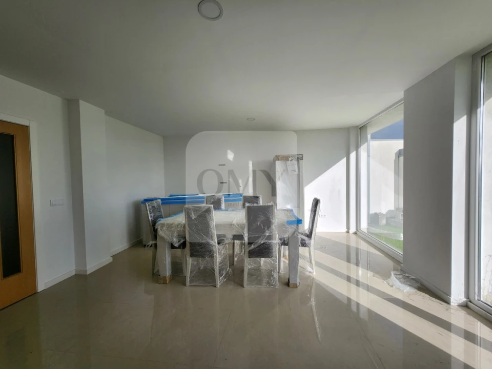 Apartamento T5 para Venda em Nossa Senhora da Conceição, São Pedro e São Dinis Foto 5