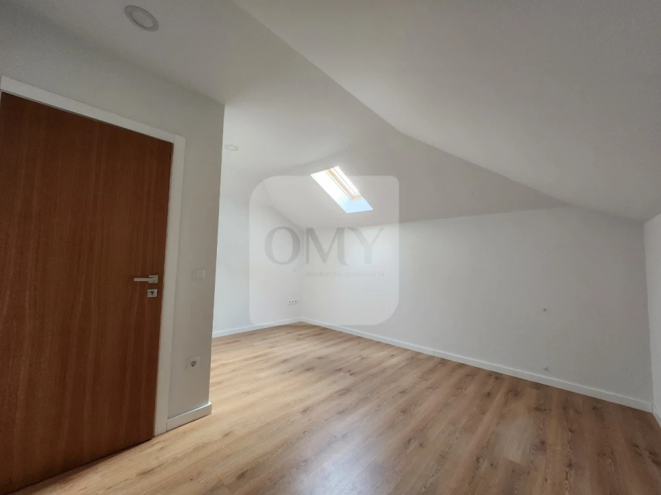 Apartamento T5 para Venda em Nossa Senhora da Conceição, São Pedro e São Dinis Foto 24