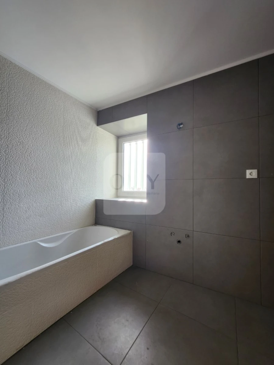 Apartamento T5 para Venda em Nossa Senhora da Conceição, São Pedro e São Dinis Foto 17