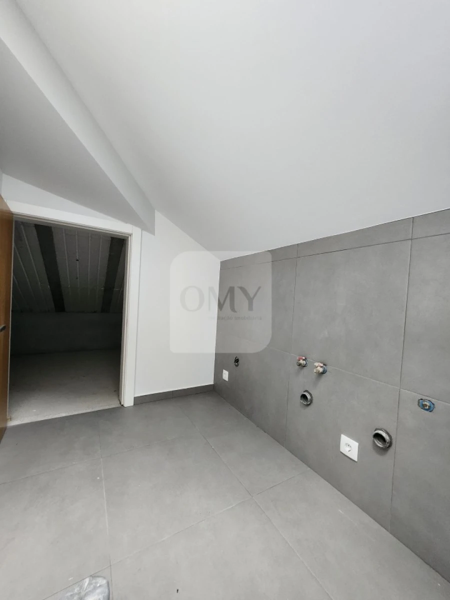 Apartamento T5 para Venda em Nossa Senhora da Conceição, São Pedro e São Dinis Foto 26