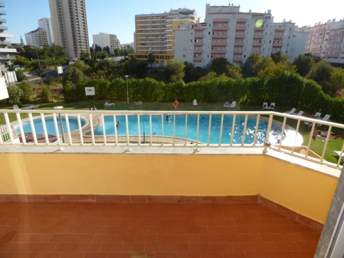 Apartamento T1 para Venda em Portimão Foto 3