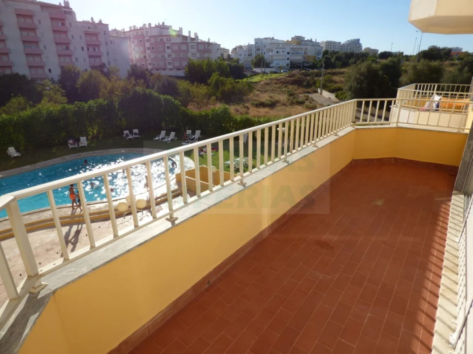 Apartamento T1 para Venda em Portimão Foto 4