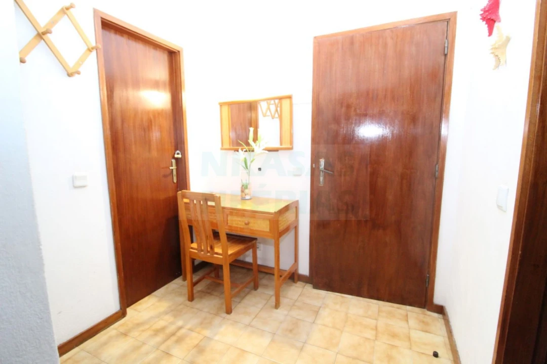 Apartamento T1 para Venda em Portimão Foto 6