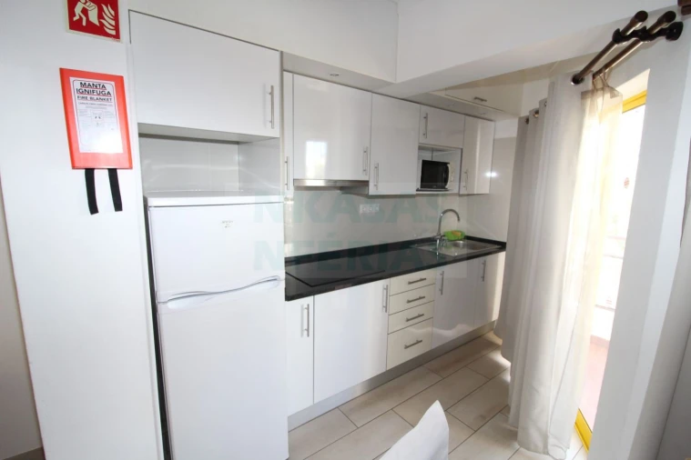 Apartamento T1 para Venda em Portimão Foto 4