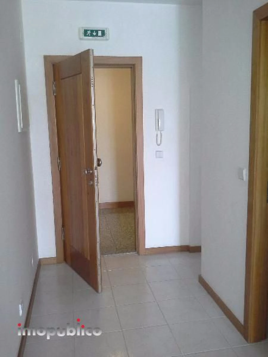 Escritório para Venda em Vila Verde e Barbudo Foto 3