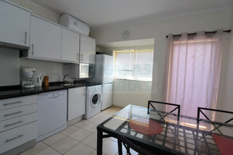 Apartamento T1 para Venda em Portimão Foto 3