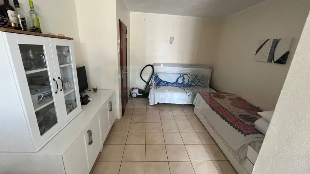 Apartamento T1 para Venda em Portimão Foto 5