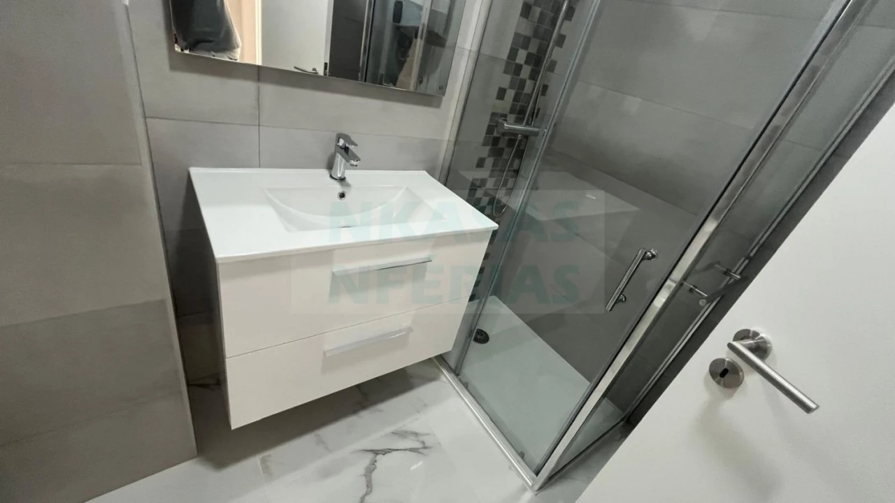 Apartamento T1 para Venda em Portimão Foto 9