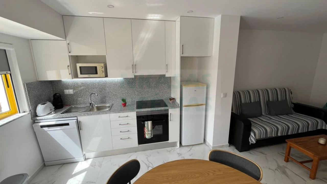 Apartamento T1 para Venda em Portimão Foto 3