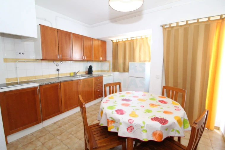 Apartamento T1 para Venda em Portimão Foto 3