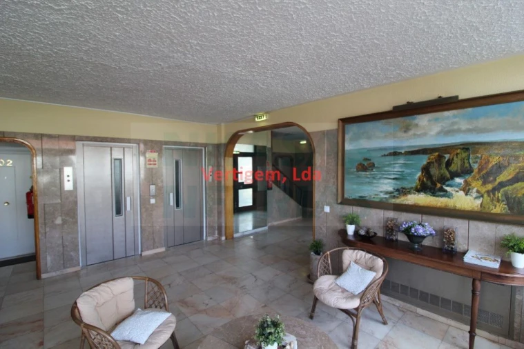 Apartamento T3 para Venda em Portimão Foto 41