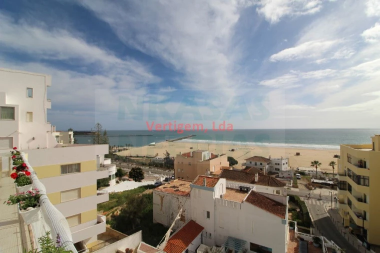 Apartamento T3 para Venda em Portimão Foto 2