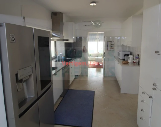 Apartamento T3 para Venda em Portimão Foto 27