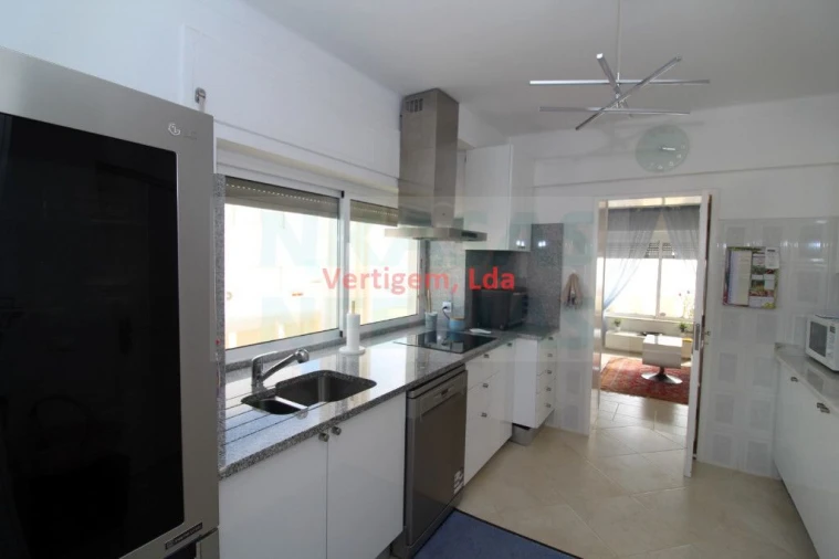 Apartamento T3 para Venda em Portimão Foto 28