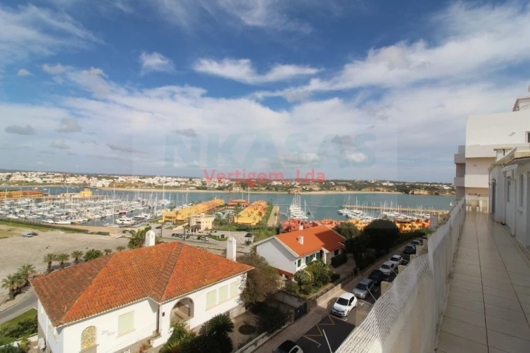 Apartamento T3 para Venda em Portimão Foto 22