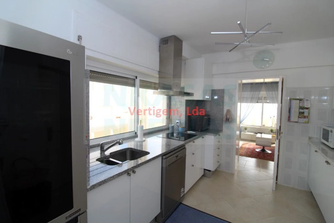 Apartamento T3 para Venda em Portimão Foto 28