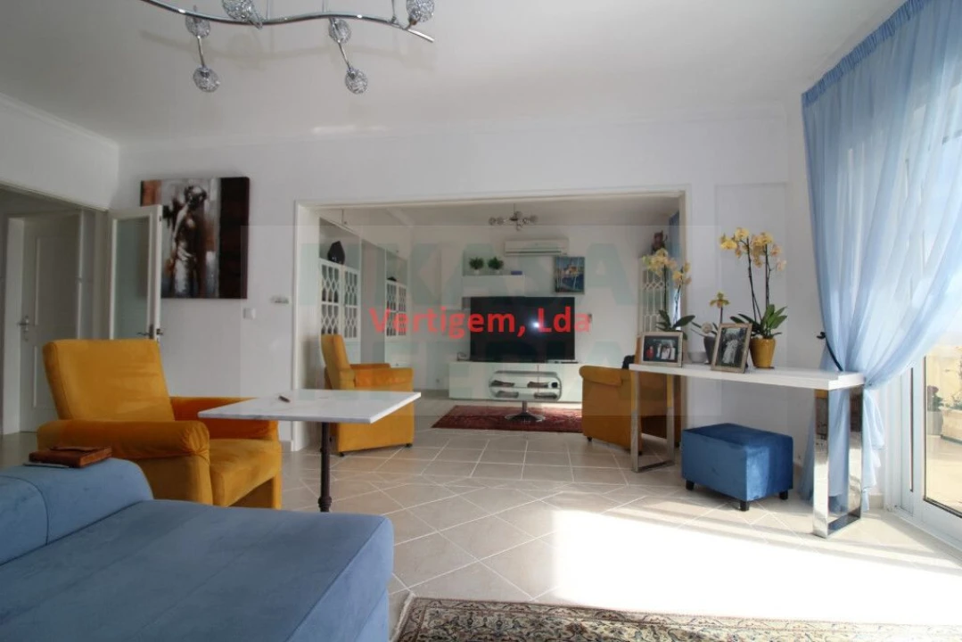 Apartamento T3 para Venda em Portimão Foto 37